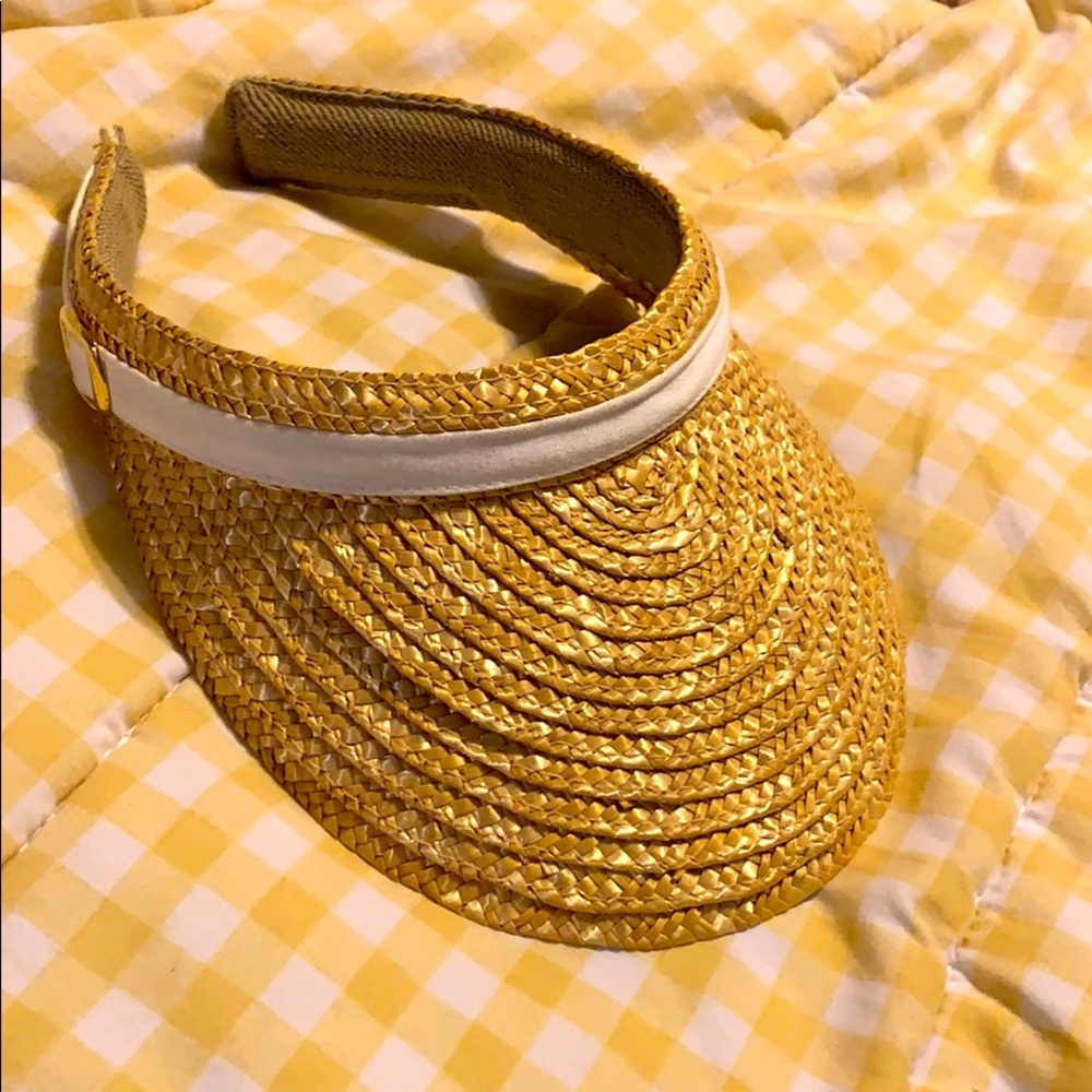 Sun visor wicker
